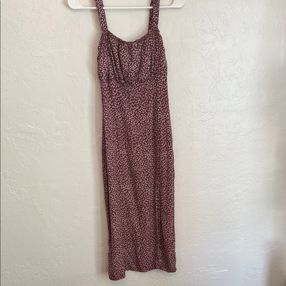 Abercrombie & Fitch Dresses & Skirts - Abercrombie & Fitch Mauve Sleeveless Midi Sundress White Floral Pattern Small
